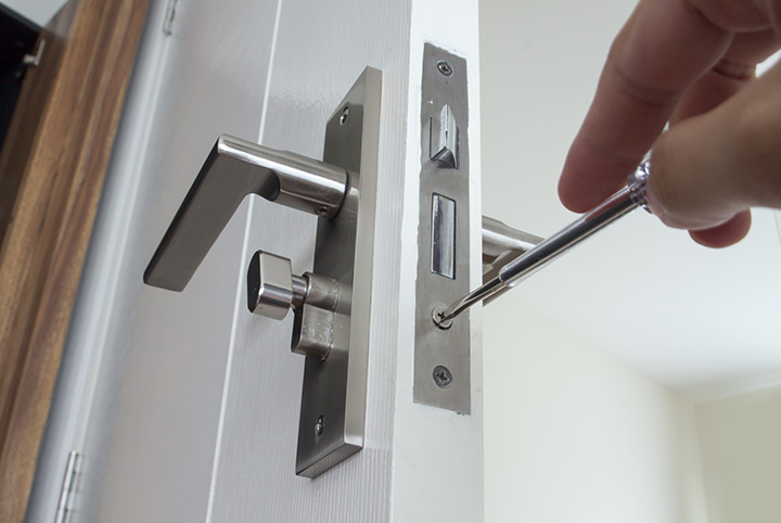 Our local locksmiths are able to repair and install door locks for properties in Guiseley and the local area.